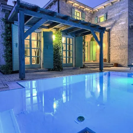 Mit Privatpool Fuer 8 Personen Ca 140 Qm In Liznjan, Istrien Suedkueste Von Istrien Liznjan